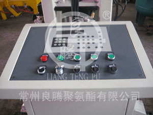 板材發(fā)泡機(jī)控制部分